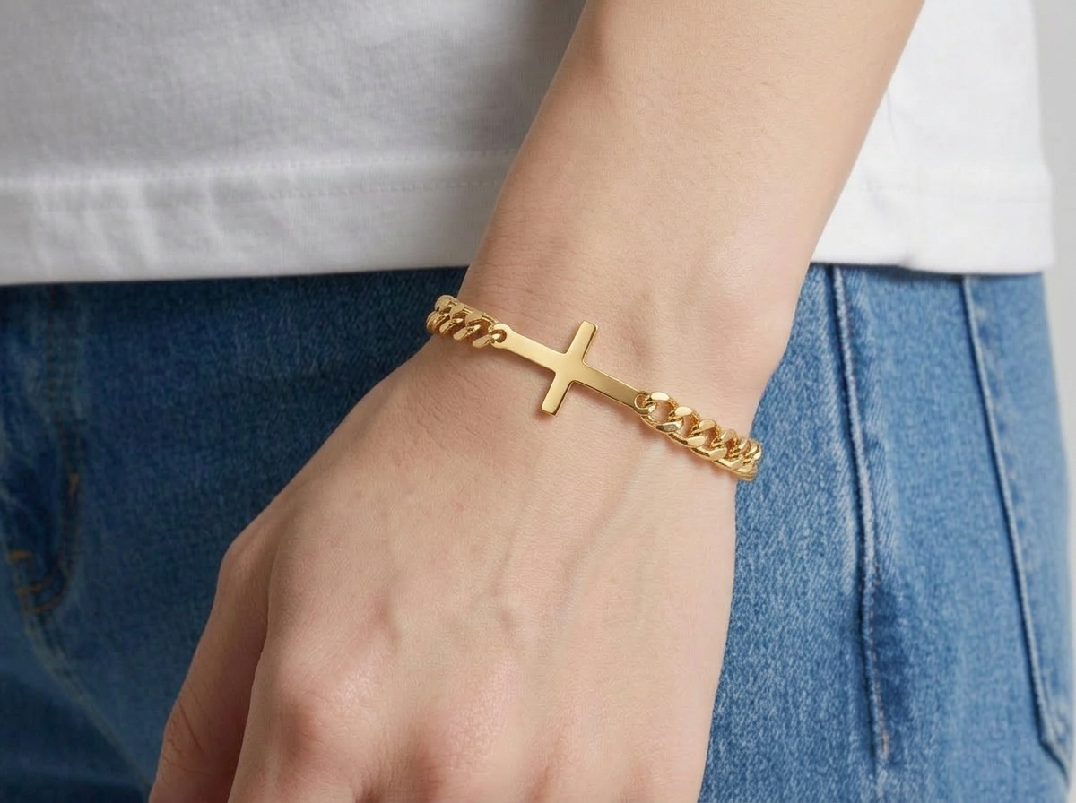 CROSS BRACELET | GOLD