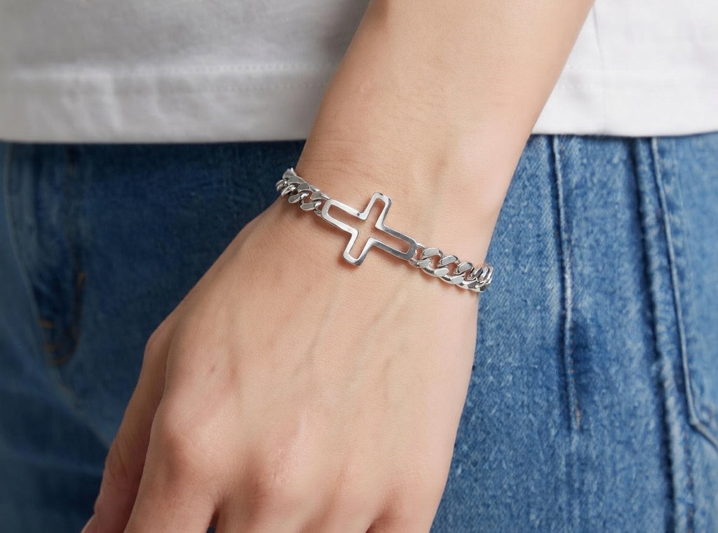 OPEN CROSS BRACELET | SILVER
