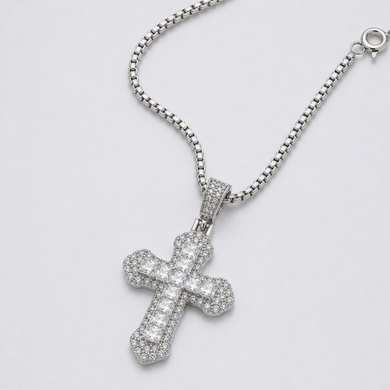 ICED CROSS CHAIN | WHITE