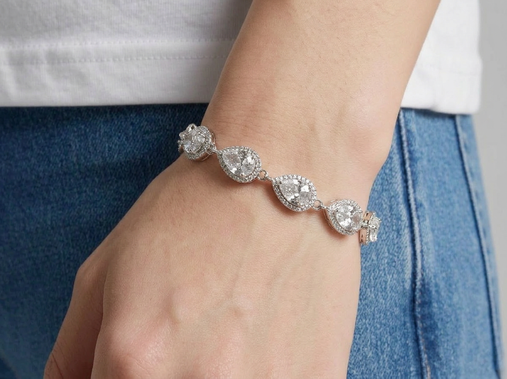 TEAR DROP BRACELET | SILVER